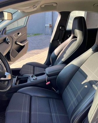 Mercedes-Benz Klasa A cena 68500 przebieg: 135000, rok produkcji 2016 z Tarnów małe 46